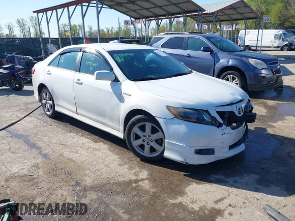 2008 Toyota Camry LE z VIN 4T1BE46K48U775136, wystawiony jako IAAI lot #41990667 z przebiegiem 214 129 mil mil oraz . Historia ofert i sprzedaży dostępna na DreamBid. Obrazek 1.