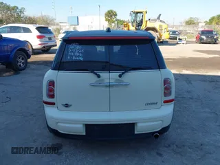 2013 MINI Clubman z VIN WMWZF3C54DT491236, wystawiony jako IAAI lot #41663705 z przebiegiem 90 046 mil mil oraz . Historia ofert i sprzedaży dostępna na DreamBid. Obrazek 16.