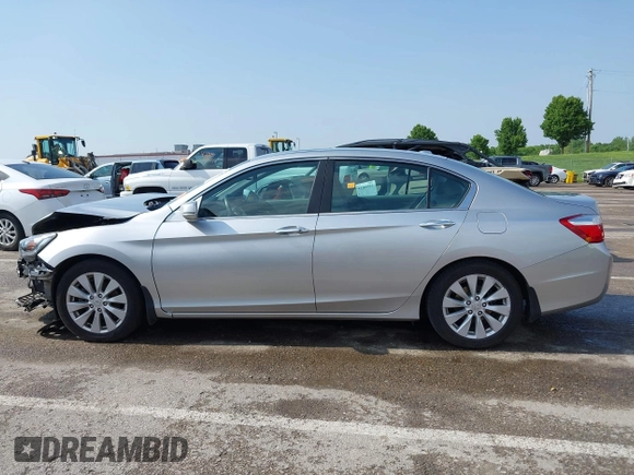 2015 Honda Accord EX-L с VIN 1HGCR2F89FA150253, выставлен на аукционе IAAI как лот 42293502 с пробегом 70 025 миль миль и . История ставок и продаж доступна на DreamBid. Изображение 15.