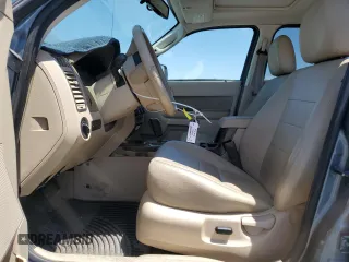2010 Ford Escape Limited с VIN 1FMCU9EG3AKC30371, выставлен на аукционе Copart как лот 57637605 с пробегом 116 797 миль миль и Списание • Salvage title. История ставок и продаж доступна на DreamBid. Изображение 7.
