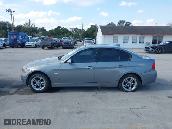 2008 BMW 3 Series 328xi z VIN WBAVC93558K036126, wystawiony jako IAAI lot #41520761 z przebiegiem 96 034 mil mil oraz . Historia ofert i sprzedaży dostępna na DreamBid. Obrazek 14.