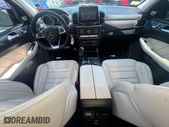 2019 Mercedes-Benz GLS 63 AMG z VIN 4JGDF7FE6KB221214, wystawiony jako Copart lot #62882855 z przebiegiem 61 466 mil mil oraz Czysty tytuł • Clean title. Historia ofert i sprzedaży dostępna na DreamBid. Obrazek 9.