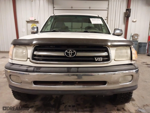 2002 Toyota Tundra SR5 with VIN 5TBBT44162S327523, listed as a IAAI auction lot 41635111 with 200,733 mi miles. Bid and sale history available at carsss.com. Image 13.