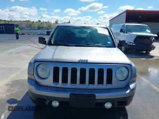 2014 Jeep Patriot Sport z VIN 1C4NJPBA7ED818830, wystawiony jako IAAI lot #42216964 z przebiegiem 144 909 mil mil oraz . Historia ofert i sprzedaży dostępna na DreamBid. Obrazek 12.