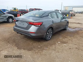 2020 Nissan Sentra SV with VIN 3N1AB8CV6LY216243, listed as a IAAI auction lot 41590560 with 33,071 mi miles. Bid and sale history available at carsss.com. Image 4.
