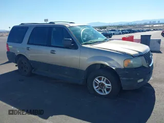 2003 Ford Expedition Special Service z VIN 1FMRU15WX3LC02843, wystawiony jako IAAI lot #42213206 z przebiegiem Nie podano mil oraz . Historia ofert i sprzedaży dostępna na DreamBid. Obrazek 1.