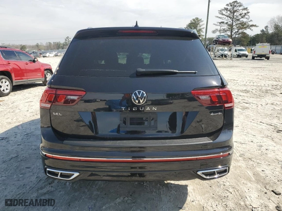 2022 Volkswagen Tiguan SEL R-Line with VIN 3VV4B7AX0NM065582, listed as a Copart auction lot 48826035 with 29,514 mi miles and Salvage Title. Bid and sale history available at carsss.com. Image 6.