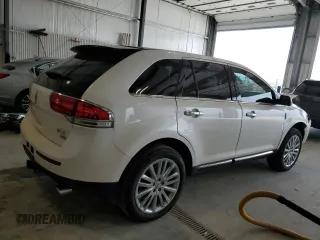 2011 Lincoln MKX with VIN 2LMDJ8JK4BBJ28692, listed as a Copart auction lot 53305785 with 127,939 mi miles and Salvage Title. Bid and sale history available at carsss.com. Image 3.