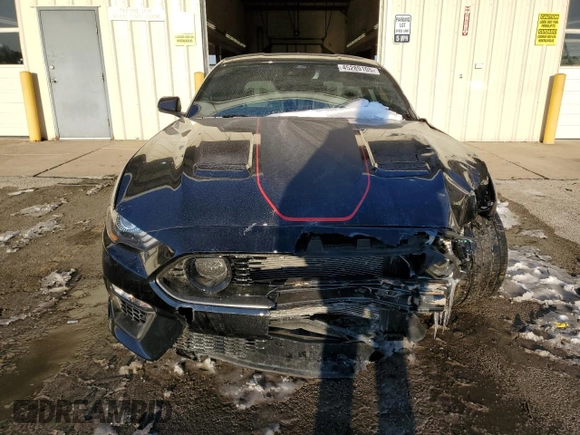2022 Ford Mustang Mach 1 z VIN 1FA6P8R09N5552393, wystawiony jako Copart lot #45289105 z przebiegiem 5 053 mil mil oraz Szkoda całkowita • Salvage title. Historia ofert i sprzedaży dostępna na DreamBid. Obrazek 5.