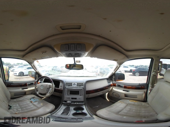 2004 Lincoln Navigator Luxury with VIN 5LMFU27R74LJ35777, listed as a IAAI auction lot 42706528 with 231,014 mi miles and . Bid and sale history available at DreamBid. Image 18.