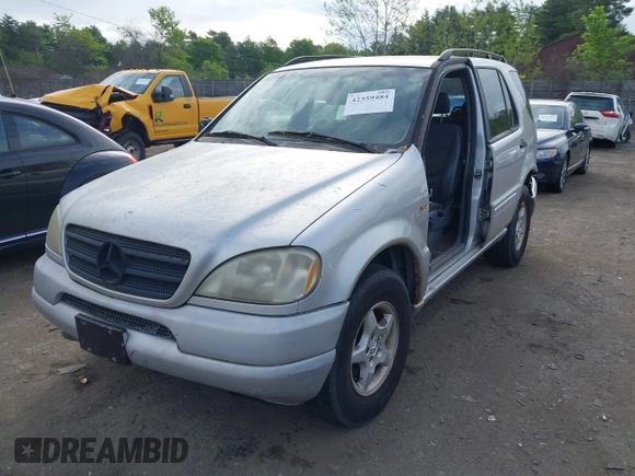 1999 Mercedes-Benz M 320/430/500 с VIN 4JGAB54E7XA066742, выставлен на аукционе IAAI как лот 42359484 с пробегом 192 918 миль миль и . История ставок и продаж доступна на DreamBid. Изображение 2.
