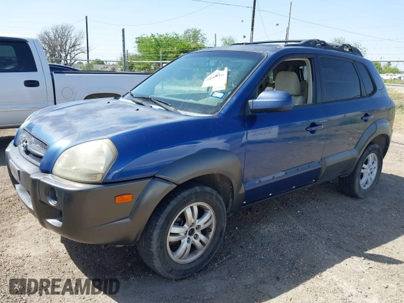 2007 Hyundai Tucson SE with VIN KM8JN12D97U503794, listed as a IAAI auction lot 41810035 with 136,321 mi miles. Bid and sale history available at carsss.com. Image 2.