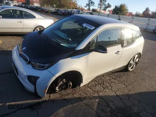 2016 BMW i3 with VIN WBY1Z4C59GV506222, listed as a Copart auction lot 79509464 with 84,453 mi miles and Salvage Title. Bid and sale history available at carsss.com. Image 1.