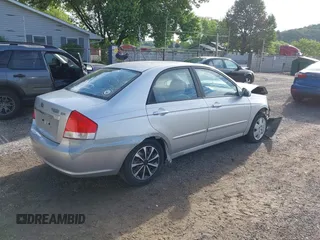 2007 Kia Spectra EX z VIN KNAFE121875390282, wystawiony jako IAAI lot #42258052 z przebiegiem 97 869 mil mil oraz . Historia ofert i sprzedaży dostępna na DreamBid. Obrazek 4.