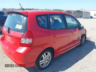 2007 Honda Fit Sport with VIN JHMGD38657S014356, listed as a IAAI auction lot 41942268 with 198,852 mi miles. Bid and sale history available at carsss.com. Image 4.