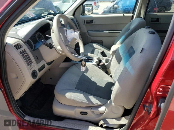 2008 Ford Escape XLT z VIN 1FMCU931X8KC63568, wystawiony jako Copart lot #60337275 z przebiegiem 168 565 mil mil oraz Szkoda całkowita • Salvage title. Historia ofert i sprzedaży dostępna na DreamBid. Obrazek 7.