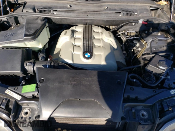 2005 BMW X5 4.8is with VIN 5UXFA93515LE83489, listed as a Copart auction lot 87840265 with 131,786 mi miles and Salvage Title. Bid and sale history available at carsss.com. Image 13.