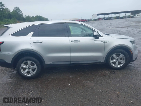 2021 Kia Sorento LX with VIN 5XYRG4LC7MG021606, listed as a IAAI auction lot 39290637 with 67,949 mi miles and . Bid and sale history available at DreamBid. Image 13.