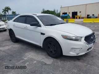 2015 Ford Police Interceptor z VIN 1FAHP2MK7FG106859, wystawiony jako IAAI lot #42427795 z przebiegiem 177 300 mil mil oraz . Historia ofert i sprzedaży dostępna na DreamBid. Obrazek 1.