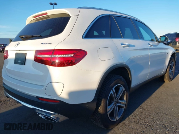 2019 Mercedes-Benz GLC 350e z VIN WDC0G5EB1KF519491, wystawiony jako IAAI lot #41858783 z przebiegiem 48 561 mil mil oraz . Historia ofert i sprzedaży dostępna na DreamBid. Obrazek 4.