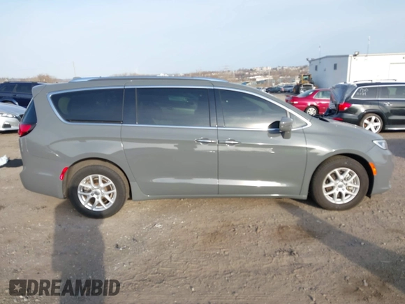 2021 Chrysler Pacifica Touring L with VIN 2C4RC1BG4MR598328, listed as a IAAI auction lot 41749306 with 78,035 mi miles and . Bid and sale history available at DreamBid. Image 13.