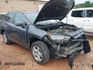 2021 Toyota RAV4 XLE with VIN 2T3W1RFV7MW114464, listed as a IAAI auction lot 39354802 with 41,922 mi miles. Bid and sale history available at carsss.com. Image 6.