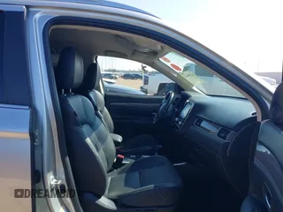 2020 Mitsubishi Outlander ES z VIN JA4AZ3A38LZ024741, wystawiony jako IAAI lot #41599013 z przebiegiem 184 469 mil mil oraz . Historia ofert i sprzedaży dostępna na DreamBid. Obrazek 5.