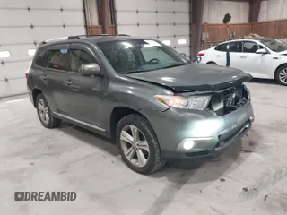 2012 Toyota Highlander Limited with VIN 5TDDK3EH6CS104814, listed as a IAAI auction lot 41958855 with 232,000 mi miles. Bid and sale history available at carsss.com. Image 1.
