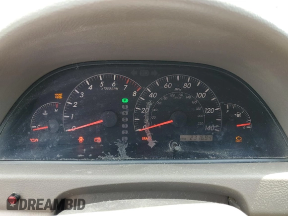 2005 Toyota Camry STD z VIN 4T1BE32K75U087837, wystawiony jako Copart lot #56735965 z przebiegiem 231 694 mil mil oraz Szkoda całkowita • Salvage title. Historia ofert i sprzedaży dostępna na DreamBid. Obrazek 9.