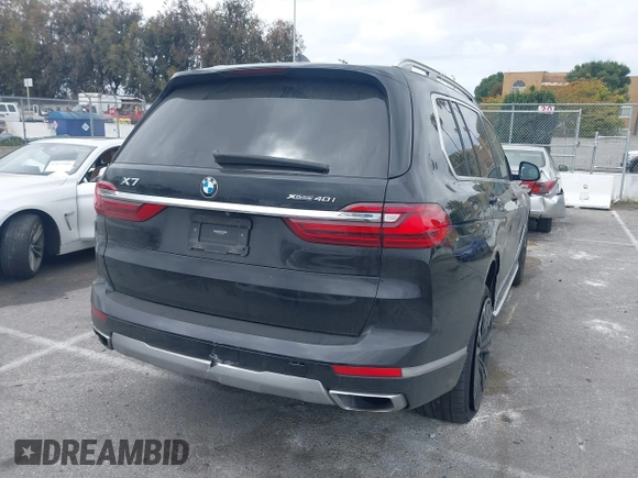 2020 BMW X7 xDrive40i z VIN 5UXCW2C03L9A00546, wystawiony jako IAAI lot #42057736 z przebiegiem 65 121 mil mil oraz . Historia ofert i sprzedaży dostępna na DreamBid. Obrazek 4.