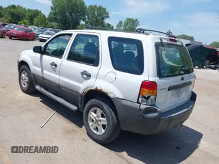 2007 Ford Escape XLS с VIN 1FMYU02Z57KB58377, выставлен на аукционе IAAI как лот 42715229 с пробегом 215 926 миль миль и . История ставок и продаж доступна на DreamBid. Изображение 3.