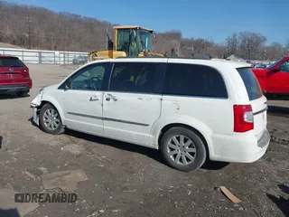 2013 Chrysler Town & Country Touring with VIN 2C4RC1BG8DR573559, listed as a IAAI auction lot 41793874 with 205,005 mi miles. Bid and sale history available at carsss.com. Image 3.