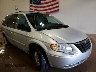 2007 Chrysler Town & Country LWB Touring with VIN 2A4GP54L57R279953, listed as a Copart auction lot 87589755 with 145,392 mi miles and Clean Title. Bid and sale history available at carsss.com. Image 4.
