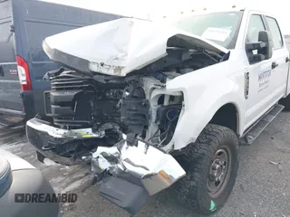 2019 Ford F-350 with VIN 1FD7W3B65KED43890, listed as a IAAI auction lot 41379733 with 130,113 mi miles and . Bid and sale history available at DreamBid. Image 6.