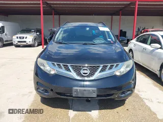 2011 Nissan Murano LE z VIN JN8AZ1MU0BW065044, wystawiony jako IAAI lot #42304527 z przebiegiem 248 307 mil mil oraz . Historia ofert i sprzedaży dostępna na DreamBid. Obrazek 6.
