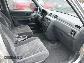 2001 Honda CR-V LX with VIN JHLRD28441C000682, listed as a IAAI auction lot 42019317 with 214,884 mi miles. Bid and sale history available at carsss.com. Image 5.