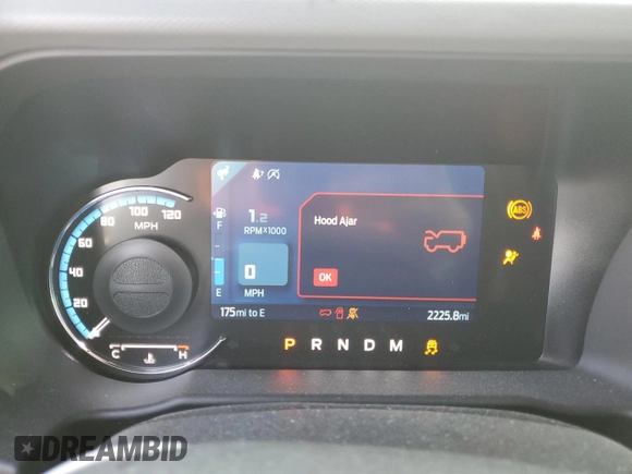 2024 Ford Bronco Big Bend z VIN 1FMDE7BH9RLB23320, wystawiony jako Copart lot #55490395 z przebiegiem 2 225 mil mil oraz Szkoda całkowita • Salvage title. Historia ofert i sprzedaży dostępna na DreamBid. Obrazek 9.