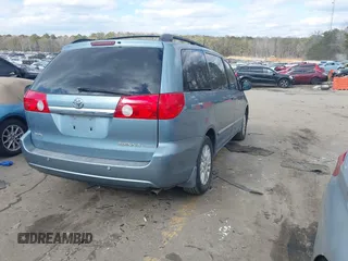 2008 Toyota Sienna XLE with VIN 5TDZK22C58S153213, listed as a IAAI auction lot 41430139 with 116,011 mi miles. Bid and sale history available at carsss.com. Image 4.