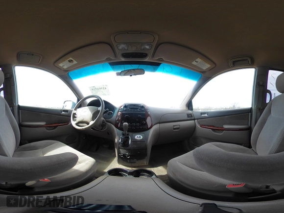2005 Toyota Sienna XLE with VIN 5TDZA22C15S236748, listed as a IAAI auction lot 41901333 with 254,436 mi miles. Bid and sale history available at carsss.com. Image 18.