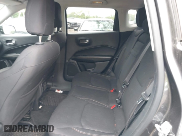 2018 Jeep Compass Sport с VIN 3C4NJDAB3JT230260, выставлен на аукционе IAAI как лот 42352447 с пробегом 118 902 миль миль и . История ставок и продаж доступна на DreamBid. Изображение 8.