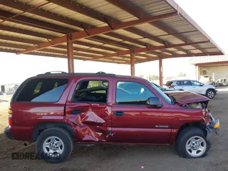 2001 Chevrolet Tahoe Special Service with VIN 1GNEK13V41J280036, listed as a IAAI auction lot 41232795 with 179,623 mi miles. Bid and sale history available at carsss.com. Image 13.