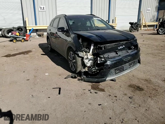 2022 Kia Niro Touring SE with VIN KNDCC3LC9N5532434, listed as a Copart auction lot 82159014 with 37,923 mi miles and Salvage Title. Bid and sale history available at carsss.com. Image 12.