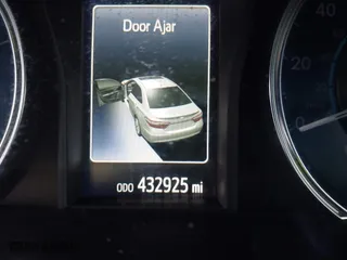 2015 Toyota Camry Hybrid LE with VIN 4T1BD1FK7FU163723, listed as a IAAI auction lot 41886718 with 432,925 mi miles. Bid and sale history available at carsss.com. Image 15.