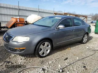 2007 Volkswagen Passat Wolfsburg Edition z VIN WVWAK73CX7P151037, wystawiony jako Copart lot #45698095 z przebiegiem 129 724 mil mil oraz Szkoda całkowita • Salvage title. Historia ofert i sprzedaży dostępna na DreamBid. Obrazek 1.