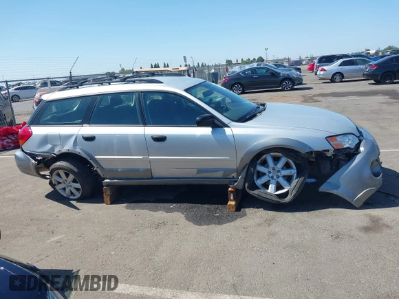 2006 Subaru Legacy Outback z VIN 4S4BP61C667358649, wystawiony jako IAAI lot #42466141 z przebiegiem 145 171 mil mil oraz . Historia ofert i sprzedaży dostępna na DreamBid. Obrazek 14.