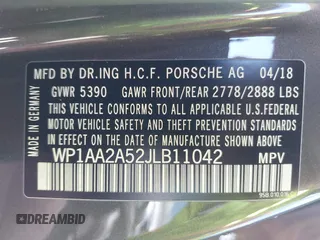 2018 Porsche Macan with VIN WP1AA2A52JLB11042, listed as a IAAI auction lot 41899303 with 86,179 mi miles. Bid and sale history available at carsss.com. Image 9.