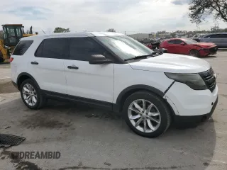 2013 Ford Utility Police Interceptor with VIN 1FM5K7AR2DGC92586, listed as a Copart auction lot 44148855 with 104,693 mi miles and Salvage Title. Bid and sale history available at carsss.com. Image 4.