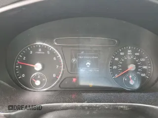 2018 Kia Sorento LX z VIN 5XYPG4A31JG406679, wystawiony jako Copart lot #55087315 z przebiegiem 146 171 mil mil oraz Szkoda całkowita • Salvage title. Historia ofert i sprzedaży dostępna na DreamBid. Obrazek 9.