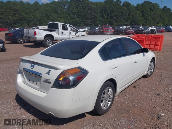 2011 Nissan Altima S with VIN 1N4AL2AP2BN441854, listed as a IAAI auction lot 42647147 with 299,737 mi miles and . Bid and sale history available at DreamBid. Image 4.