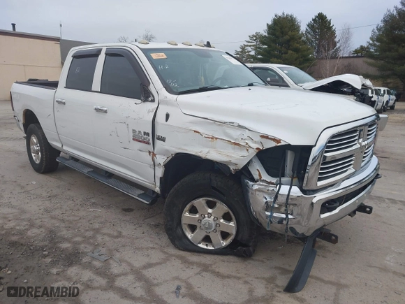 2014 Ram 2500 SLT with VIN 3C6TR5DT3EG304843, listed as a IAAI auction lot 41106277 with 71,553 mi miles. Bid and sale history available at carsss.com. Image 6.